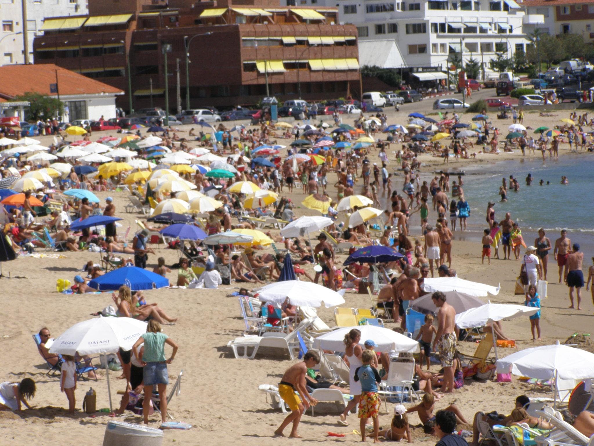 Temporada de verano arrojó ingresos por 928 millones de dólares